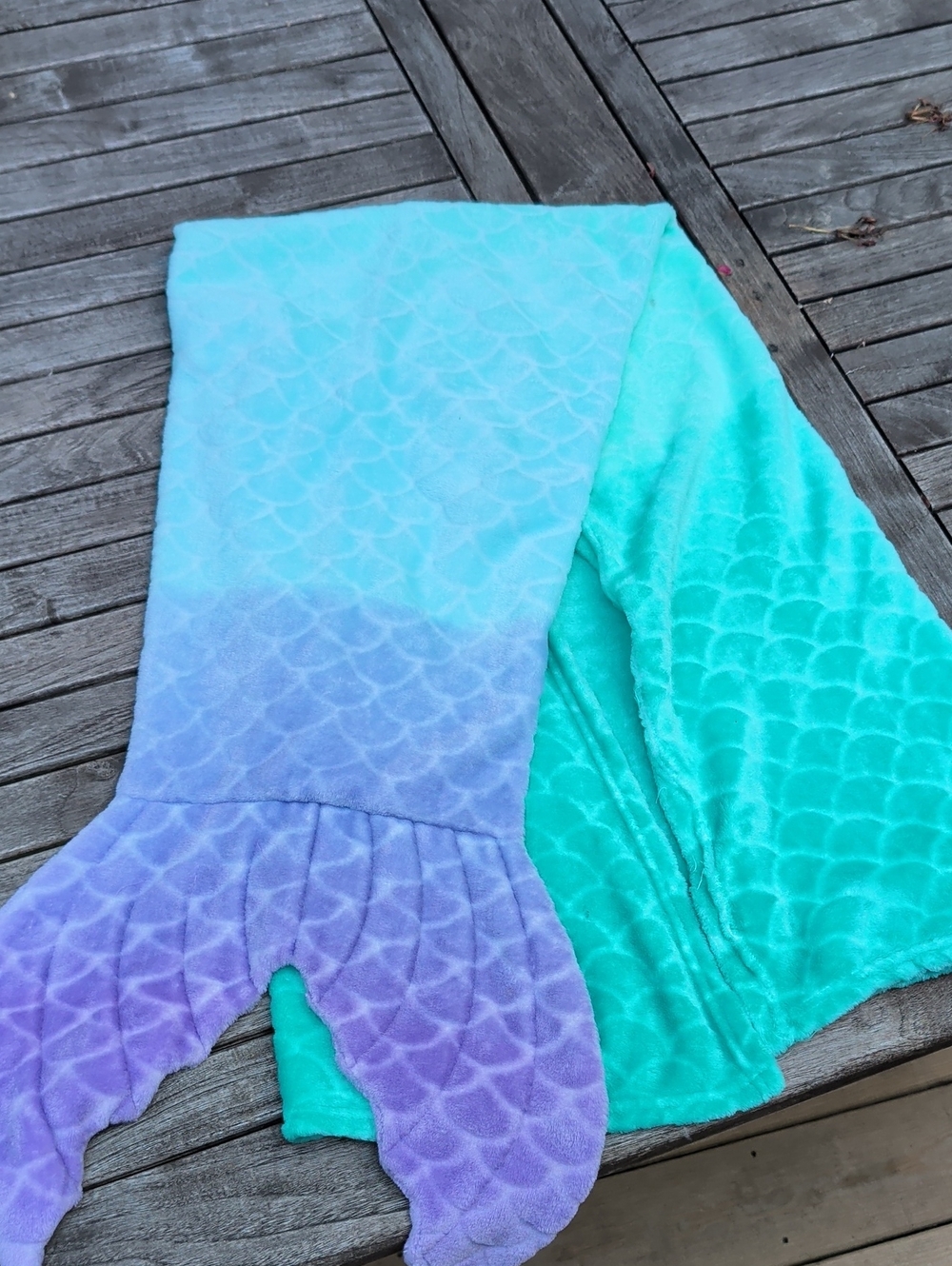 Pillowfort Mermaid Tail Blanket in Aqua, Teal, Purple